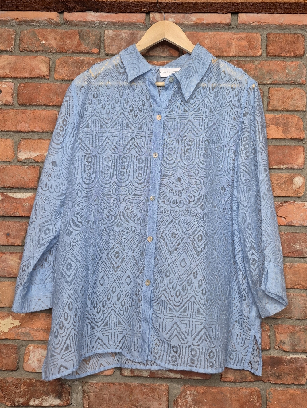 Alfred Dunner Blue Sheer Jacquard Button Front Blouse Size 18 Lightweight